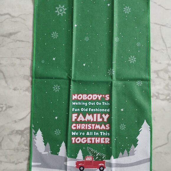 Christmas Vacation 2 pc Set Christmas Kitchen Towels - Picture 3 of 3